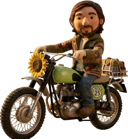 Figura de Santiago León en motocicleta con un girasol, la Ruta 25
